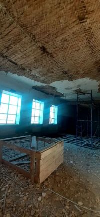 Продолжаются работы по капитальному ремонту здания клубного отдела д.Паново МКУ Пановский СК